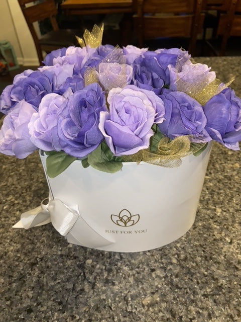 Luxury Strawberry Box - Silk Roses